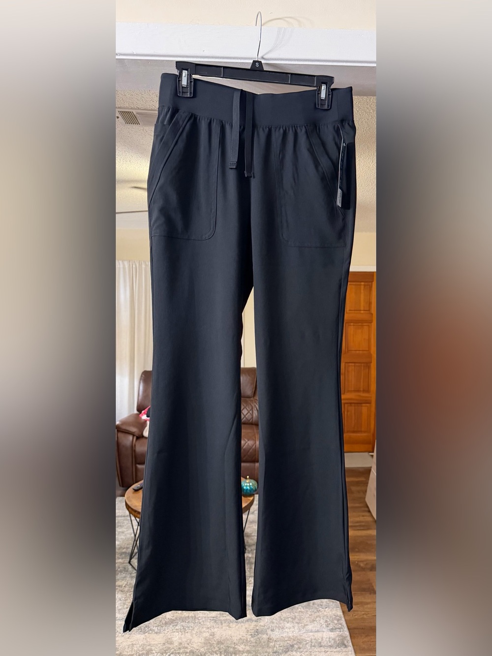 Easy Stretch Black Scrub Pants – Women’s Size Small – NWT 🖤
